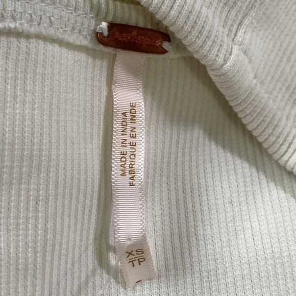 NWT Free People Have My Heart Cropped Tank Painted White - Picture 7 of 14